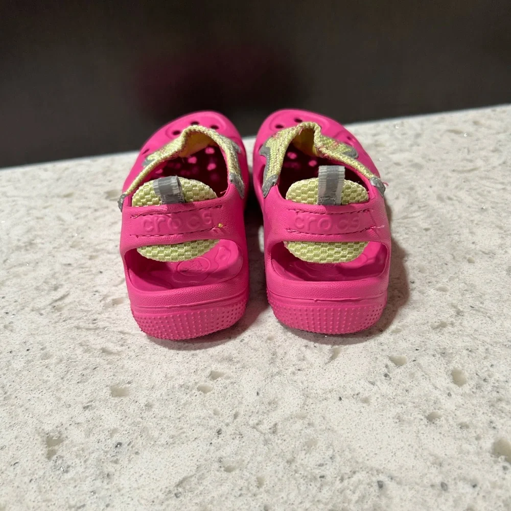 Girls Pink Croc Water Shoes 8 inch in Length - No size marked on shoe